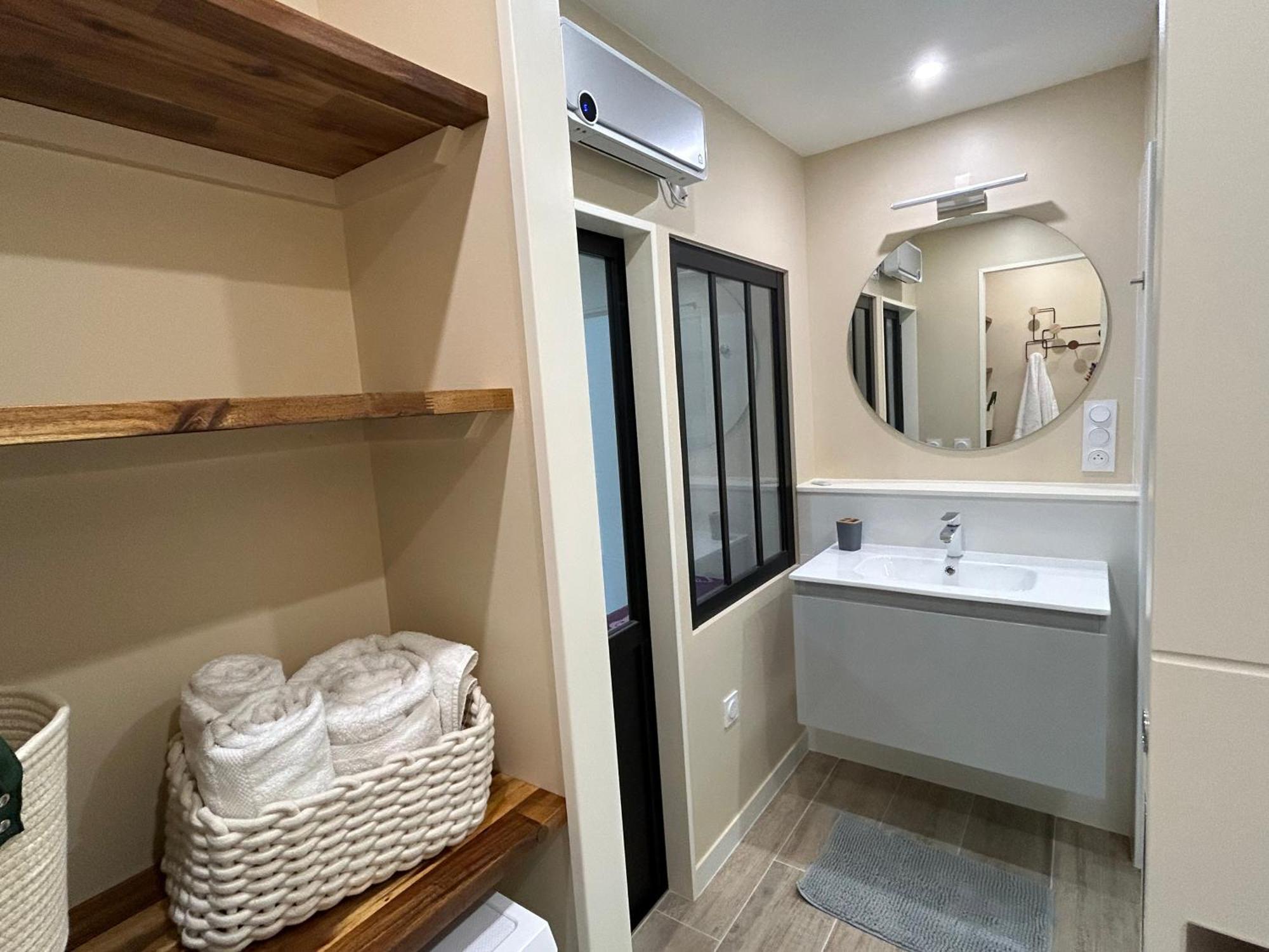 T2 Renove Proche Des Arenes Apartment Saintes Exterior foto