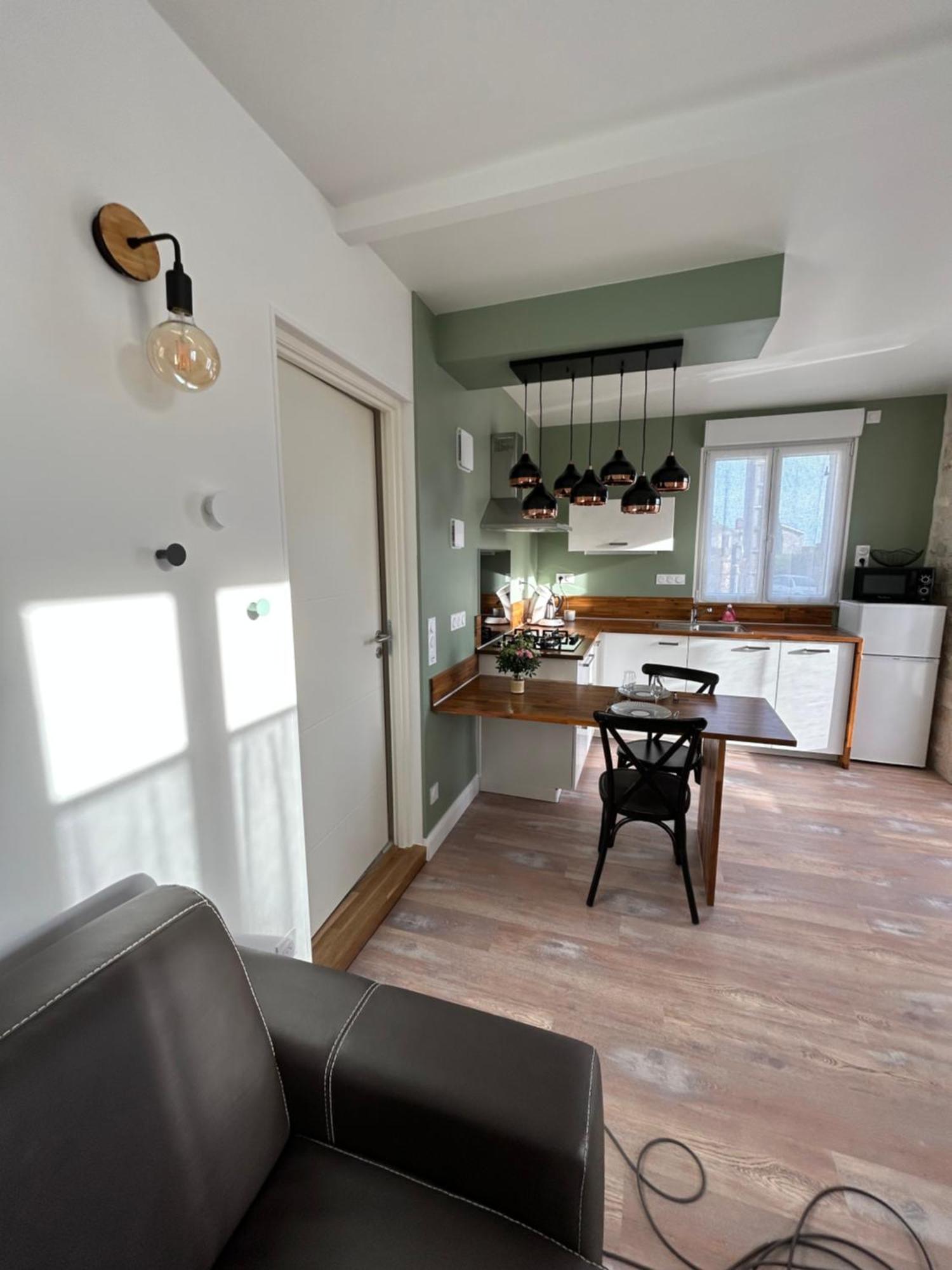 T2 Renove Proche Des Arenes Apartment Saintes Exterior foto